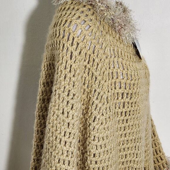 Tan Hand-Knitted Open Weave Cape with Oversized Button and Fuzzy Trim One Size - Picture 3 of 5